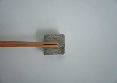 錫　箸置