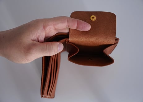二つ折り財布