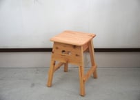 小屋スツール