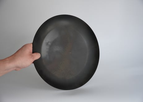鉄皿（浅い）　Φ.29cm