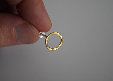 ピアス