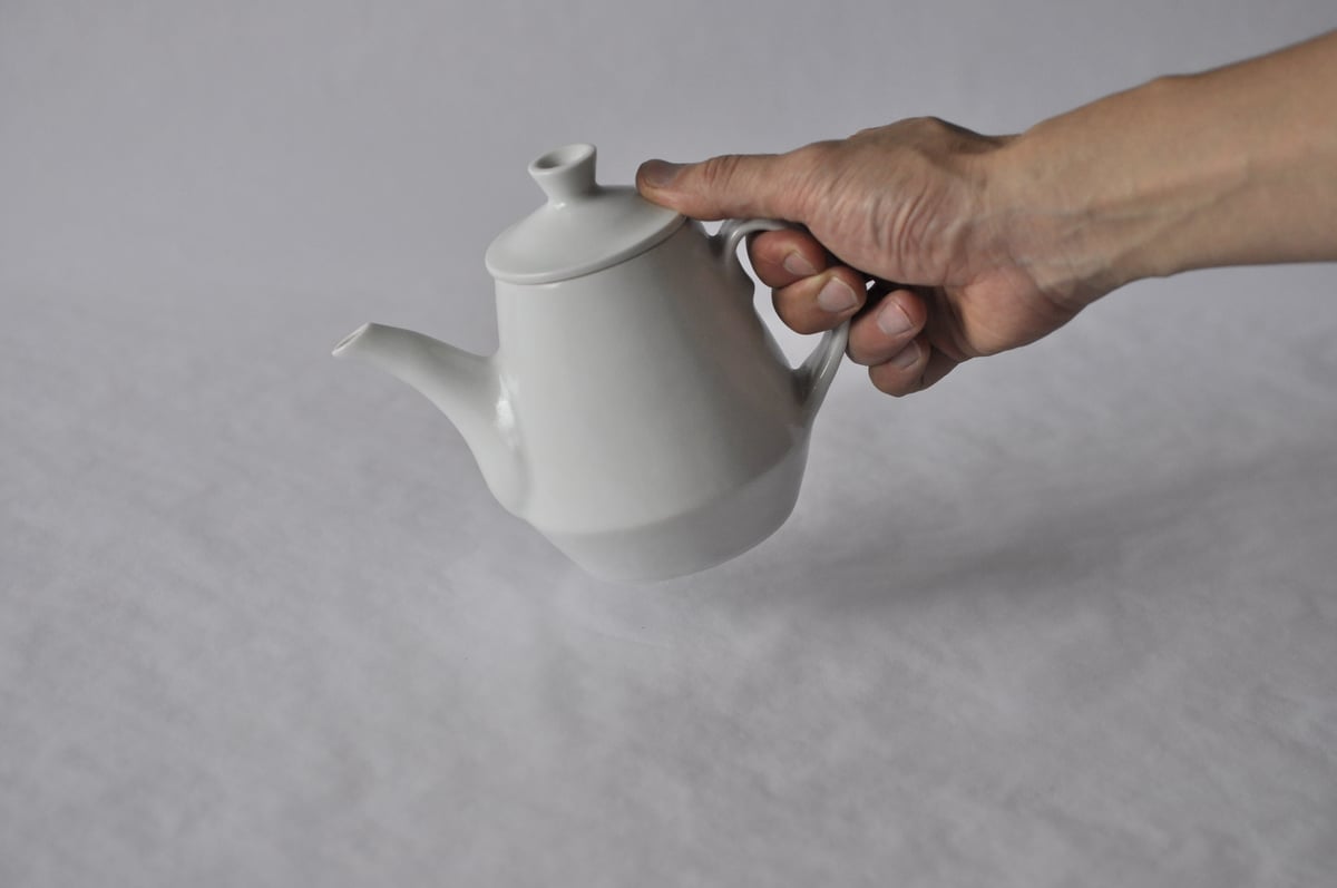 白磁物入れ fit=scale-down,w=1200