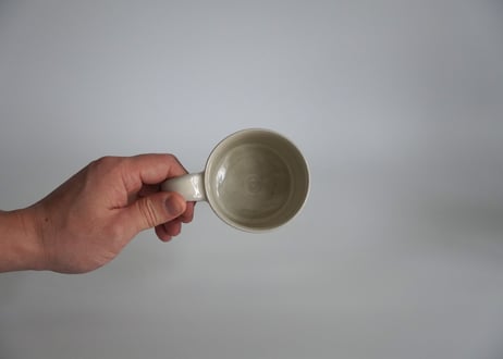 白釉マグカップ