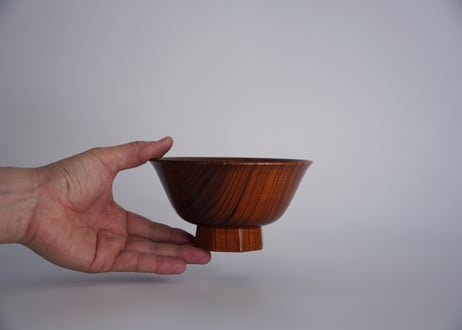 八角高台蓋物