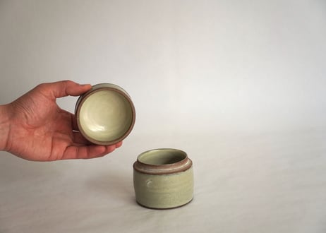 筒蓋物