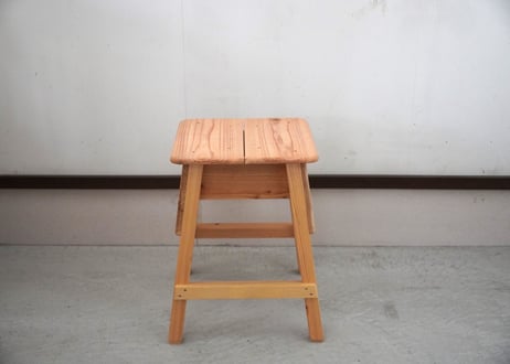 小屋スツール