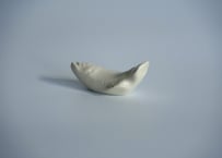 箸置き 魚　白・黒