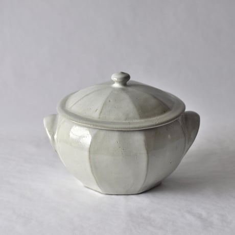 面取手付き蓋物