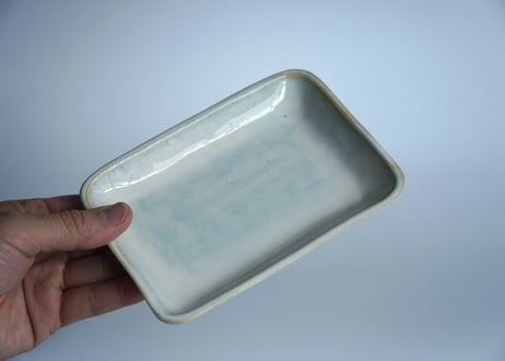 角小皿　黒・白（青萩）