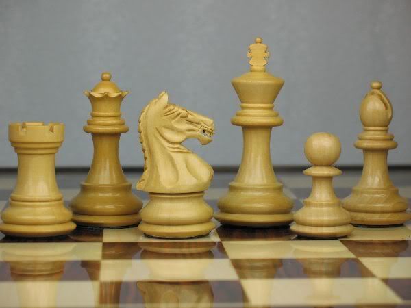 New!チェス駒34ピースセット(クイーン4つ) Staunton Chess Set Ebo