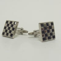 さりげなくチェス好きをアピール！チェス盤のカフスボタン！！Chess　Board Cuffs Knight & Pawn　♡