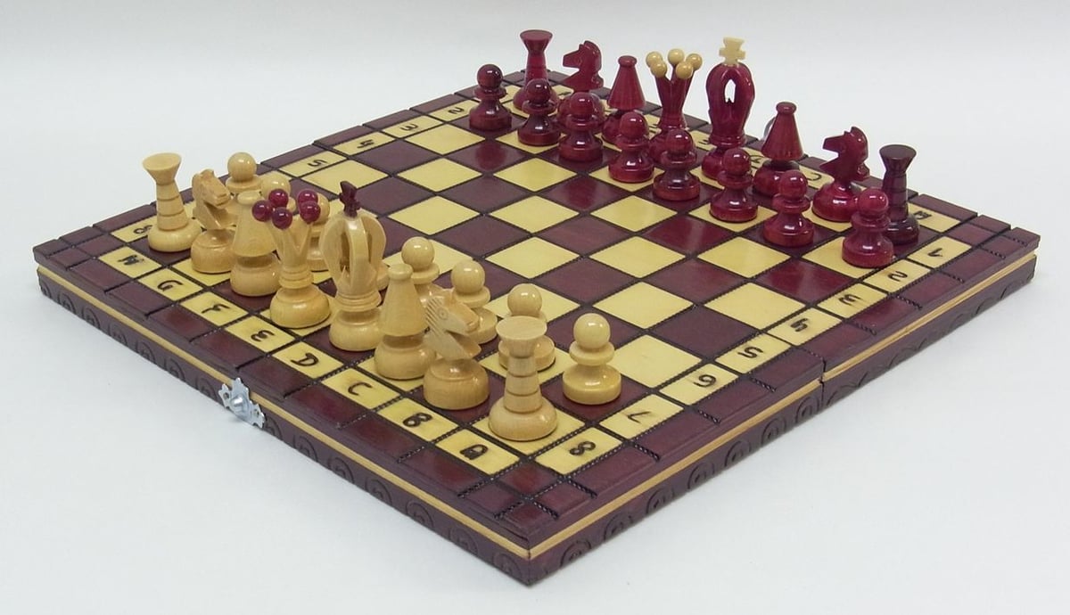 ３０ｃｍ　チェス盤チェス駒セット　Poland red chess set ♡