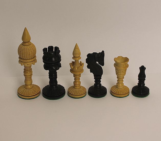 インドスタイルチェス駒セット32ピース Wood chess pieces from Indi