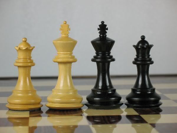 New!チェス駒34ピースセット(クイーン４つ) Staunton Chess Set Ebo...