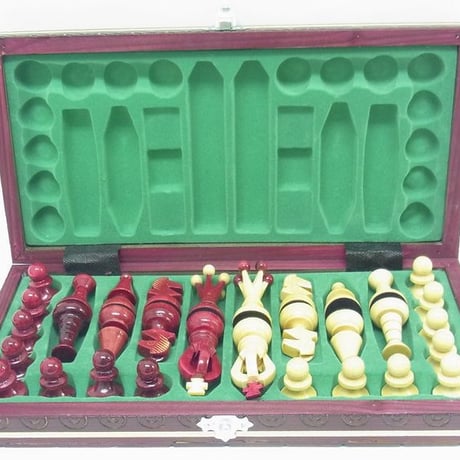 ３０ｃｍ　チェス盤チェス駒セット　Poland red chess set ♡