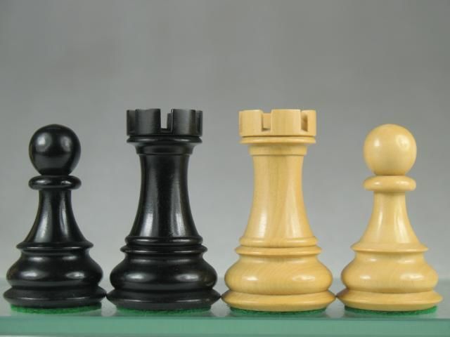 チェス駒34ピースセット(クイーン4つ) Russian style chess pieces