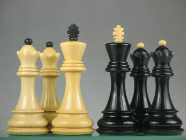 チェス駒34ピースセット(クイーン4つ) Russian style chess pieces