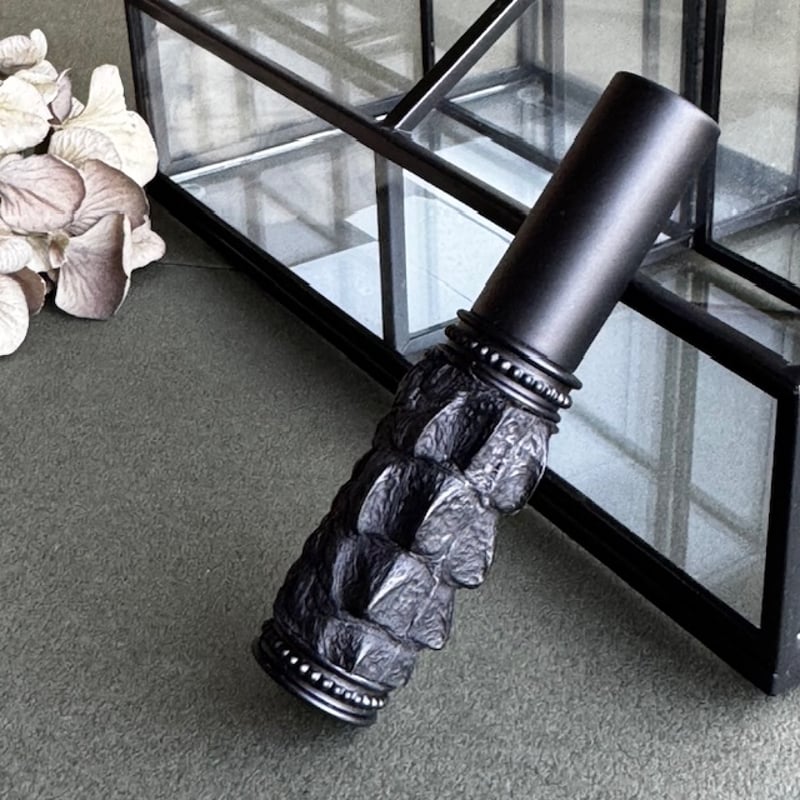 クリックポスト対応】 ワニ革巻き 5MLメタルアトマイザー ブラック