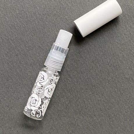 【クリックポスト対応】４ml  マットホワイトCap 薔薇 ガラスアトマイザー    日本製【香水　フレグランス　アロマ　除菌　調香】