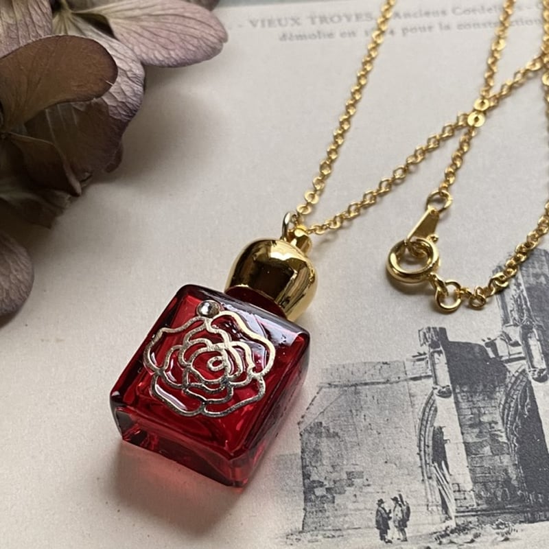 ○おまとめ中 ○ストーン付きチャーム 10色 ペンダントトップなどに