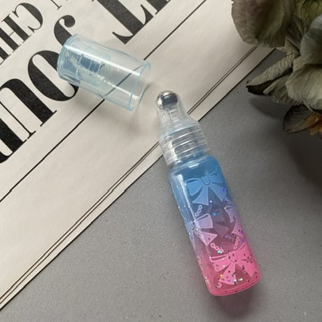 【クリックポスト対応】　４ml リボン柄 ロールオンボトル　BL/PK　日本製