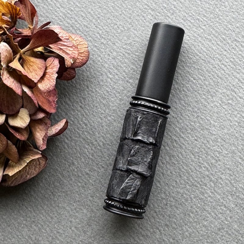 クリックポスト対応】 ワニ革巻き 5MLメタルアトマイザー ブラック