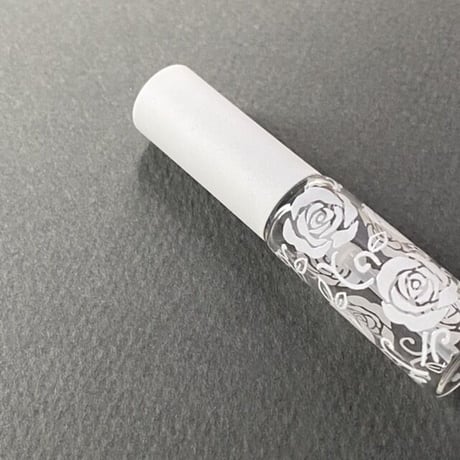 【クリックポスト対応】４ml  マットホワイトCap 薔薇 ガラスアトマイザー    日本製【香水　フレグランス　アロマ　除菌　調香】