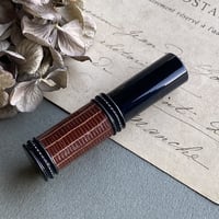 【クリックポスト対応】　リザード革巻き　メタルアトマイザー ピアノブラック　PBK01　日本製【チョコレート　香水　フレグランス　アロマ調香　プレゼント　ギフト　ラッピング無料】