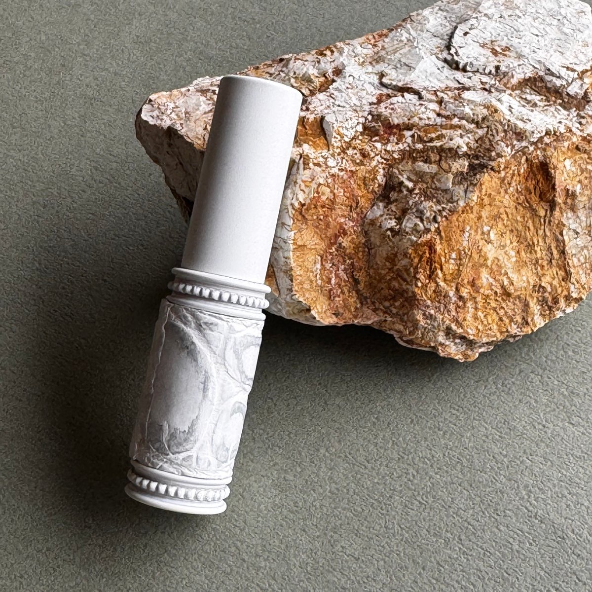 ポスト便】 クロコダイル革巻き 4ML メタルアトマイザー マット
