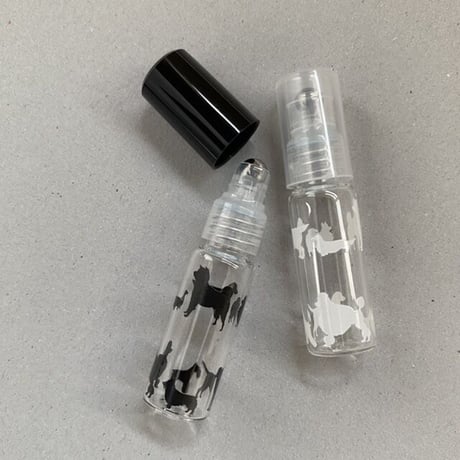 【クリックポスト対応】４ml ロールオンボトル　Dog’s　38154　日本製【動物愛護週間　保護犬　保護猫　チャリティー　寄付　香水　フレグランス　アロマ】