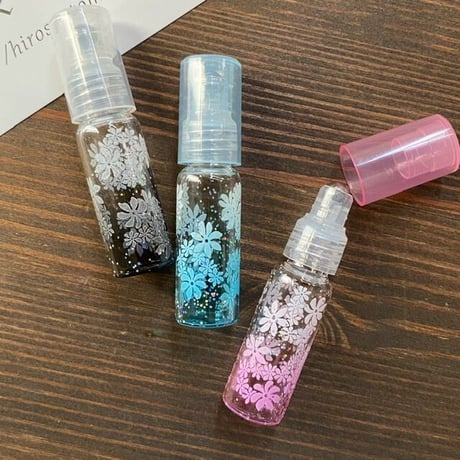 【クリックポスト対応】４ml ラメプルメリング　ロールオンボトル　日本製【コロコロ　香水　フレグランス　アロマ　虫刺され　肩こり　ハッカ油】