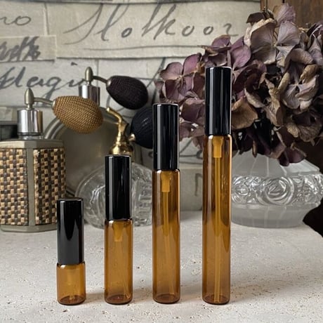【クリックポスト対応】　５ml  遮光瓶アトマイザー　黒アルミキャップ　日本製 【メンズ　香水　フレグランス　アロマ　詰め替え　除菌　肩こり　マスクスプレー　睡眠】