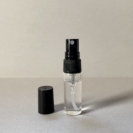 【クリックポスト対応】３ml キャップ付きガラスアトマイザー 10個入り　黒色/スクリュー式【香水サンプル　香水サブスク　香水定期便　フレグランス　アロマ　小分け】
