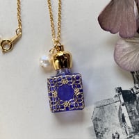 【クリックポスト対応】アロマペンダント・ネックレス60cm　アラベスク　ブルーパープル／ゴールド穴開きキャップ【モロカン　アラビアン　ネックレス　香水　アロマ】