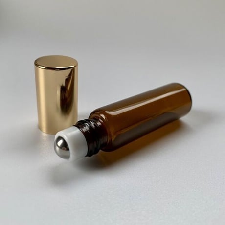 【クリックポスト対応】　５ml 遮光瓶 ロールオンボトル  金冠 3個セット　じょうご１個 オープナー１枚付き【ゴールド　ネイルオイル　香油　香水　フレグランス　アロマブレンド　調香】