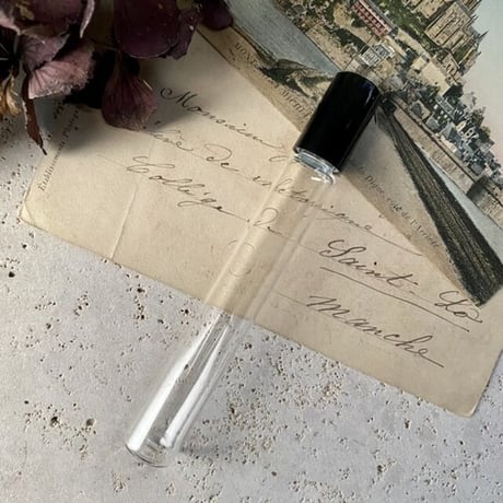 【クリックポスト対応】１０ml ロング　ロールオンボトル　ブラックキャップ　46344　日本製【メンズ　香水　フレグランス　アロマブレンド　調香　安眠】