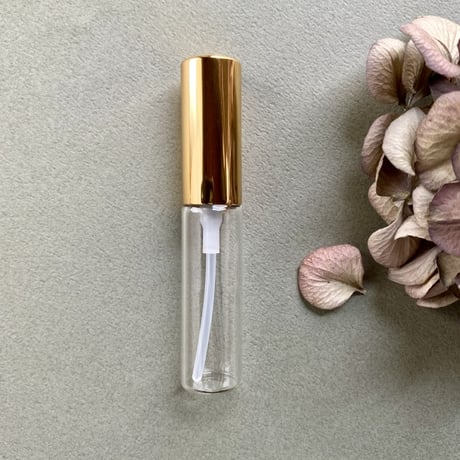 【クリックポスト対応】　５ml ゴールドメタルポンプアトマイザー　日本製【調香　香水　フレグランス　アロマ　ワークショップ　ゴールド　金　漏れない
