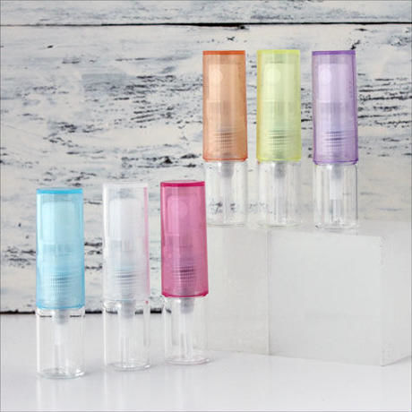 ＜10個以上アソート可45%OFF＞２.５ml クリアーガラスアトマイザー　全7色　36070　日本製 【香水サンプル　香水定期便　量り売り　業務用　フレグランス　アロマ　漏れない】