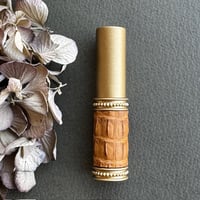【クリックポスト対応】　ワニ革巻き メタルアトマイザー ピカゴールド　カイマン　G5　日本製【香水　フレグランス　アロマブレンド　お返し　ギフト　キャメル　金運】