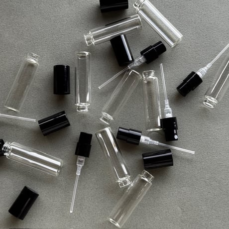 【クリックポスト対応】3.5ml 使い切りガラスアトマイザー 10個入り　バヨネット式/キャップ付き【お試し　香水サンプル　香水サブスク　フレグランス　アロマ　小分け　テスター容器】