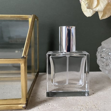 【レターパックプラス発送】 ６個まで購入可能　フランス製 スクエアーガラスアトマイザー 15ML【香水　フレグランス　アロマ　スプレー　ワークショップ　小ロット　全国一律600円】