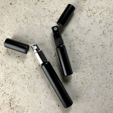 ＜10個以上40%OFF＞８ml  ALLマットブラック アトマイザー（シルバーメタルスプレーポンプ）日本製 【小ロット　マット　メンズ　香水　フレグランス　アロマ　調香】