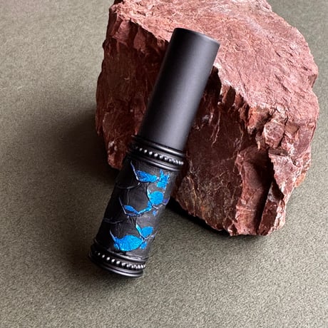【クリックポスト対応】　パイソン革巻き　4ML メタルアトマイザー　MBKMBL16   日本製【再入荷　人気　メンズ　香水　フレグランス　アロマ　ギフト　キラキラ　お返し】