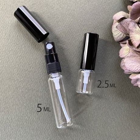 【クリックポスト対応】　2.５ml・４ml・５ml クリアーアトマイザー　黒アルミキャップ／黒スプレーポンプ　日本製 【香水　フレグランス　アロマ　レッスン　調香　ワークショップ　漏れない】