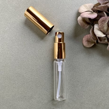 【クリックポスト対応】　５ml ゴールドメタルポンプアトマイザー　日本製【調香　香水　フレグランス　アロマ　ワークショップ　ゴールド　金　漏れない