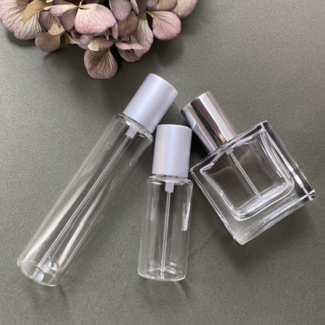 【レターパックプラス発送】 ６個まで購入可能　フランス製 スクエアーガラスアトマイザー 15ML【香水　フレグランス　アロマ　スプレー　ワークショップ　小ロット　全国一律600円】