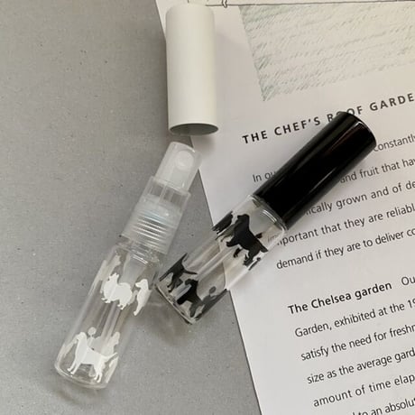 【クリックポスト対応】４ml ガラスアトマイザー　Dog's   57153　日本製 【動物愛護週間　保護犬　保護猫　チャリティー　寄付　香水　アロマ】