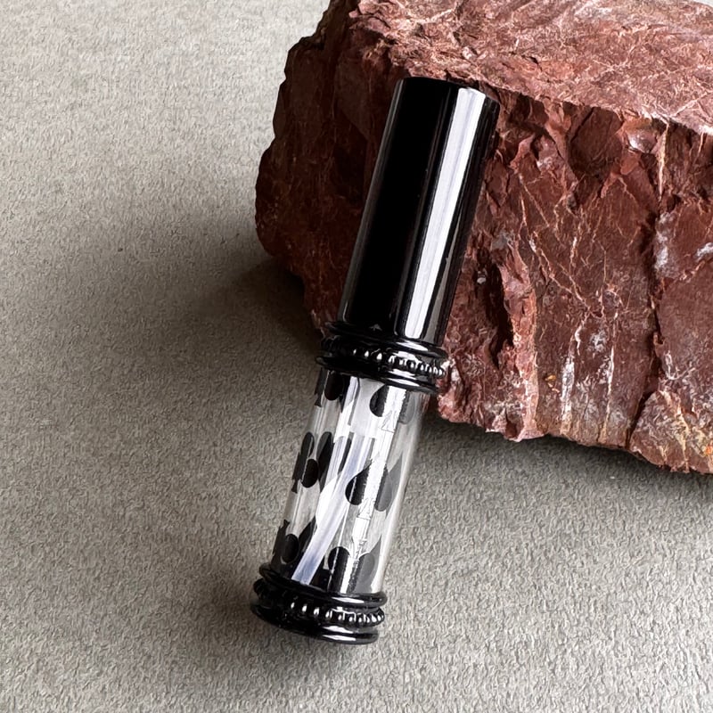 ポスト便】 メタルアトマイザー 4ML ブラック／トランプ 日本製【香水