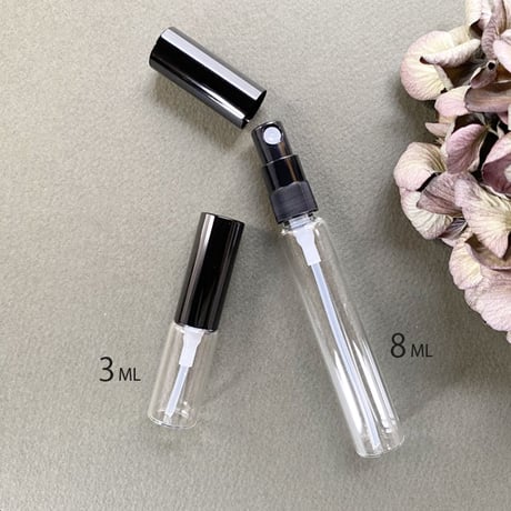 ＜10個以上45%OFF＞８ml クリアーガラスアトマイザー　黒アルミキャップ／黒スプレーポンプ　日本製 【小ロット　プロ仕様　香水　フレグランス　アロマ　調香　レッスン　ワークショップ】