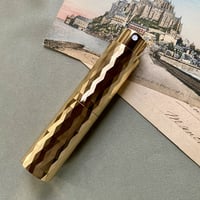 【クリックポスト対応】８ml ツイストアトマイザー　ゴールド【キャップレス　香水　アロマ　フレグランス　お返し　キラキラ】